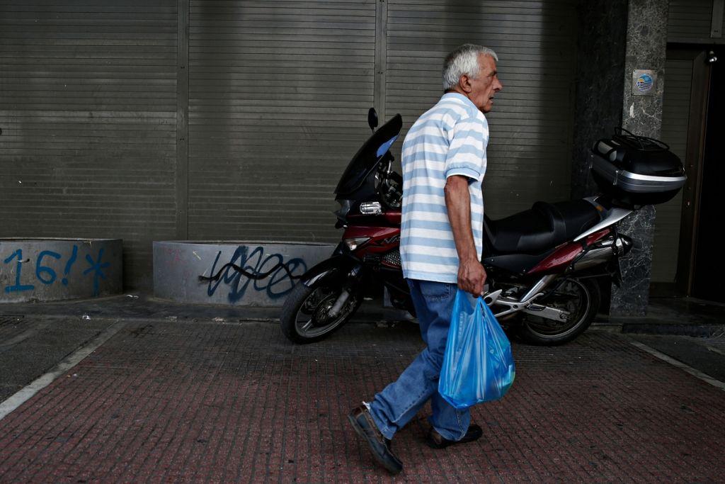 Αυξάνεται το 2019 η τιμή της πλαστικής σακούλας – Πόσο θα φτάσει