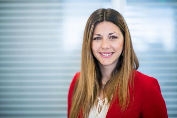 Ζαχαράκη : Η κυβέρνηση κοροϊδεύει τους πολίτες, τάζοντας 10.000 διορισμούς