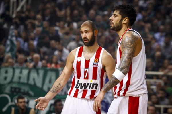 Σπανούλης σε Παππά: «Βούλωσέ το, μη σε φτύσω στο πρόσωπο»