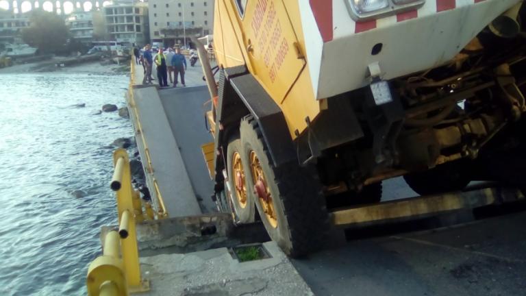 Κατέρρευσε γέφυρα σε κεντρικό σημείο της Καβάλας [Εικόνες]