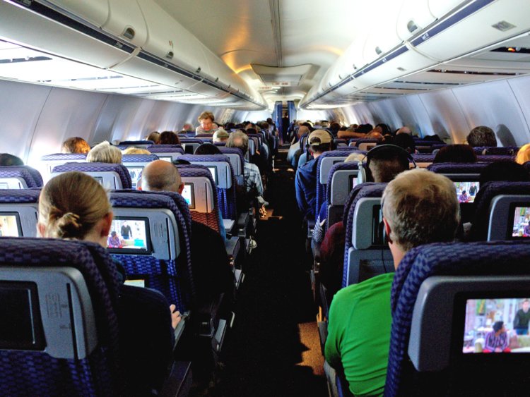 «Φακελώνονται» όλοι οι επιβάτες αεροπλάνων από και προς την Ελλάδα