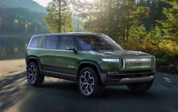Rivian R1S: Επιβλητική ηλεκτροκίνηση εξ Αμερικής