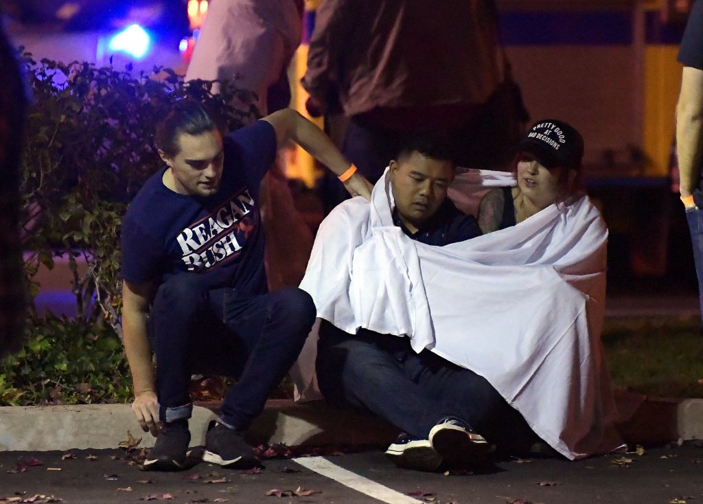 ΗΠΑ:  Τουλάχιστον 11 τραυματίες από την επίθεση σε μπαρ στην Καλιφόρνια [Εικόνες]