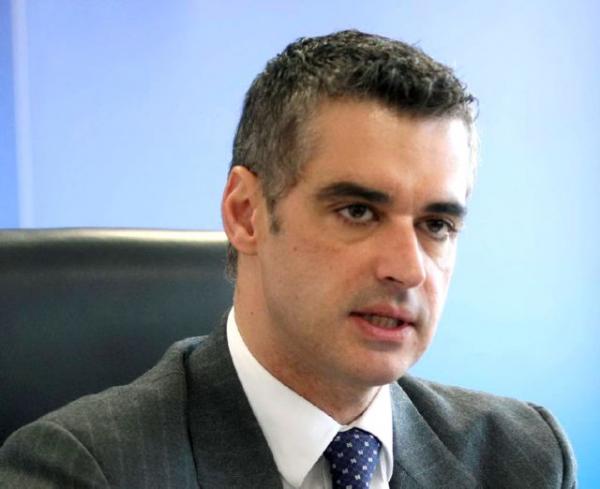 Τι απαντά ο Αρης Σπηλιωτόπουλος για τον επιχειρηματία που εκτελέστηκε στη Βούλα
