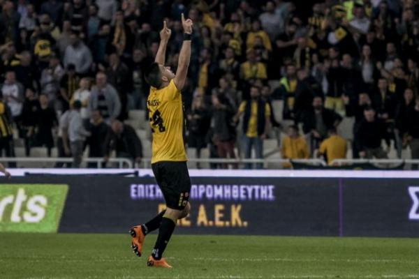 ΑΕΚ: Χωρίς Μπακασέτα στο ντέρμπι με τον Παναθηναϊκό