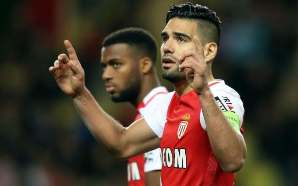 Ρεάλ : Πρότεινε τον Φαλκάο ο Μέντες