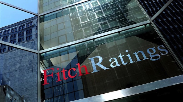 Fitch: Aσαφή τα σχέδια για τη στήριξη των ελληνικών τραπεζών
