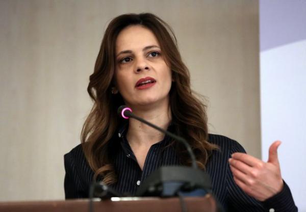 Υπουργείο Εργασίας : Ποιες άδειες μητρότητας δικαιούνται οι εργαζόμενοι γονείς