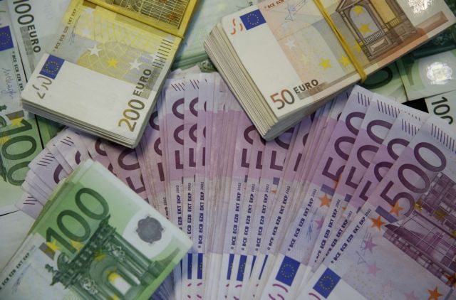 Ιδιωτικό χρέος 226 δισ. ευρώ - βόμβα στα θεμέλια της οικονομίας