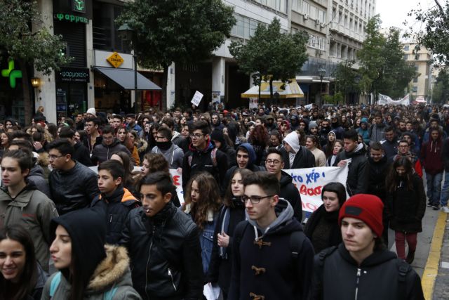 Αναβρασμός στα σχολεία για τη Μακεδονία – Συγκεντρώσεις σε Αθήνα και Θεσσαλονίκη