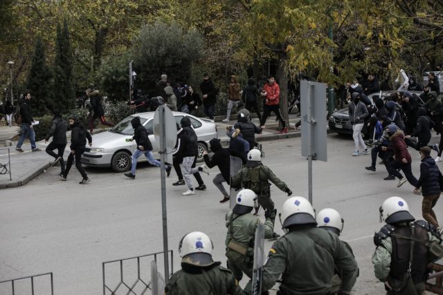 Ένταση στα μαθητικά συλλαλητήρια σε Αθήνα και Θεσσαλονίκη