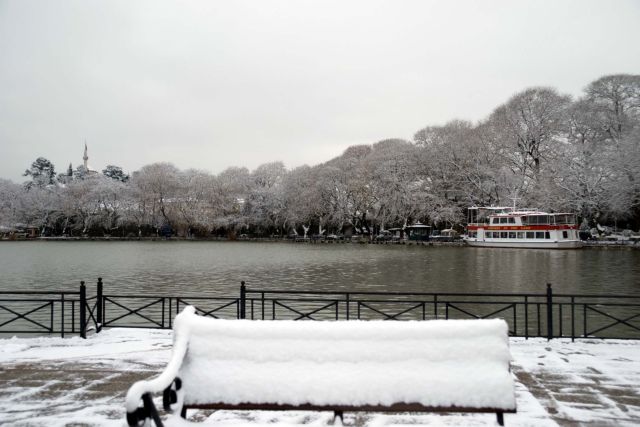 Αντιολισθητικές αλυσίδες στα ορεινά και το Μέτσοβο