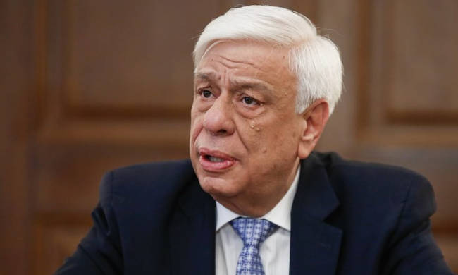 Ο Παυλόπουλος στα εγκαίνια της βιβλιοθήκης της ΕΣΗΕΑ