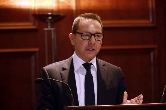 Στουρνάρας : Αρση εμποδίων στη διαχείριση «κόκκινων» δανείων