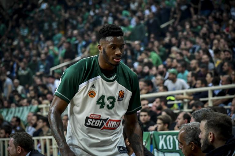 Θ. Αντετοκούνμπο: «Πρέπει όλοι να έρθουν στην Ελλάδα έστω μία φορά»