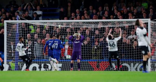 Τα… χρειάστηκαν Τσέλσι και Άρσεναλ, εύκολα η Τότεναμ