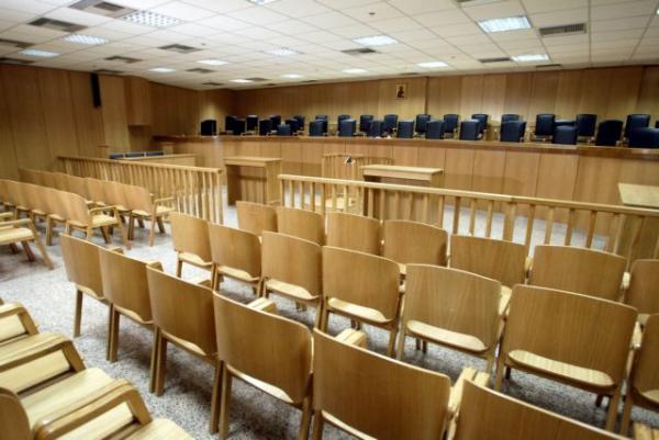 Editorial Ta Nea: Chasing power