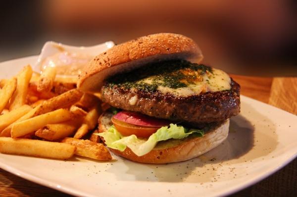 «Ό,τι τρώμε μας σκοτώνει» σύμφωνα με την Παγκόσμια Έκθεση Διατροφής