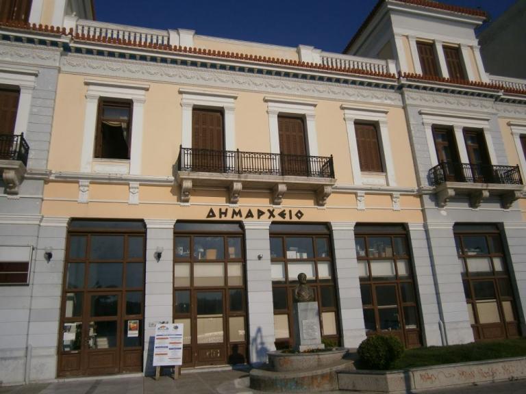 Μήνυση του πρώην αντιδημάρχου για τον γάμο «μαϊμού» στην Χαλκίδα