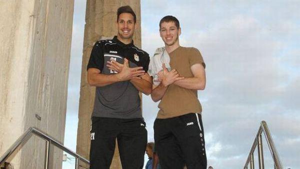 Σχημάτισαν αλβανικό αετό στην Ακρόπολη και ζήτησαν συγγνώμη