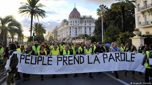Τα «κίτρινα γιλέκα» εκφραστές κλίματος δυσαρέσκειας
