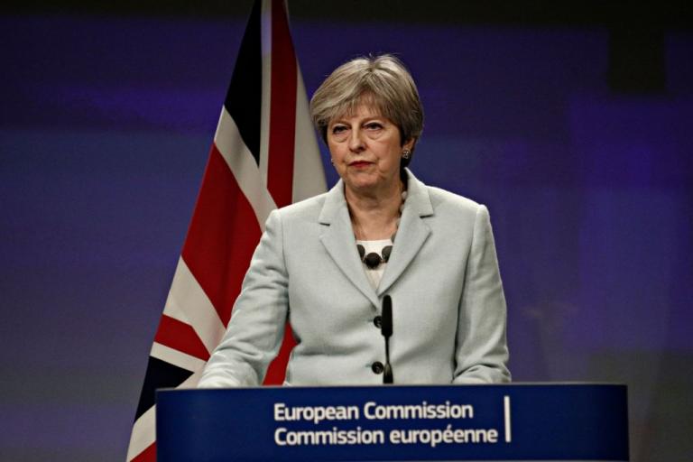 Brexit : Επιστολή μομφής κατά της Μέι από βουλευτή της