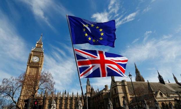 Κοντά σε συμφωνία Λονδίνο – Βρυξέλλες για τις χρηματοπιστωτικές υπηρεσίες