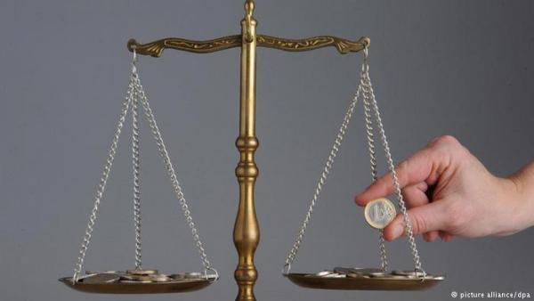 Ο άγνωστος «αρχιτέκτονας» των μηδενικών ελλειμμάτων