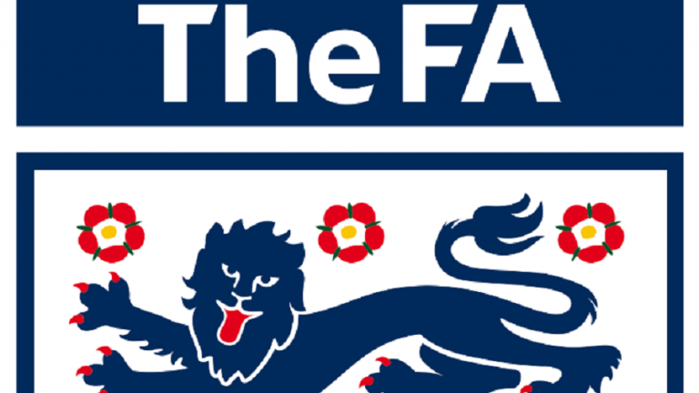 Διαιτητής αποφάσισε με «πέτρα, ψαλίδι, χαρτί» και τιμωρήθηκε