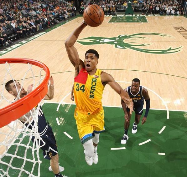 Η παράσταση του Αντετοκούνμπο κόντρα στους Νάγκετς