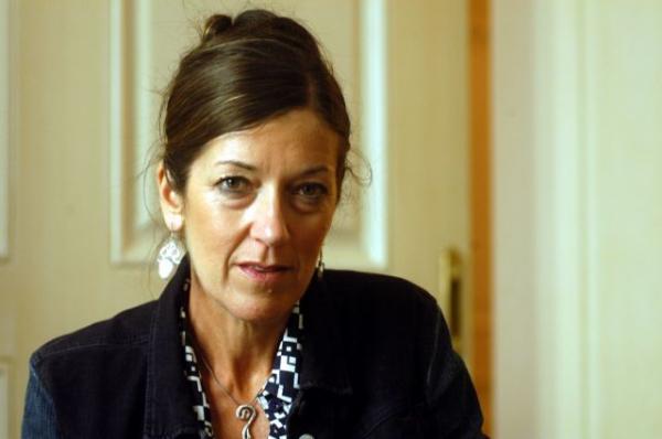 Η Μακρόνησος στο νέο μυθιστόρημα της Βικτόρια Χίσλοπ