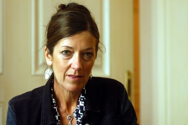 Η Μακρόνησος στο νέο μυθιστόρημα της Βικτόρια Χίσλοπ