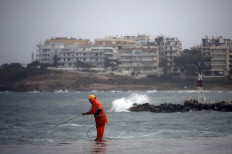 Προβλήματα στα δρομολόγια των πλοίων λόγων των ισχυρών ανέμων