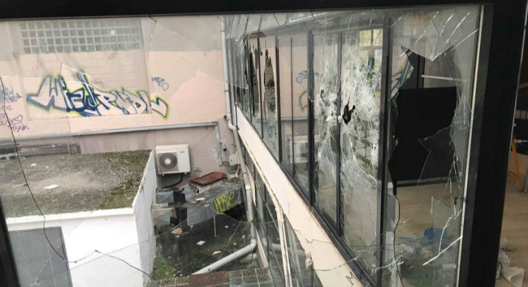 Βανδαλισμοί σε ΑΠΘ – ΕΜΠ μετά την πορεία για το Πολυτεχνείο