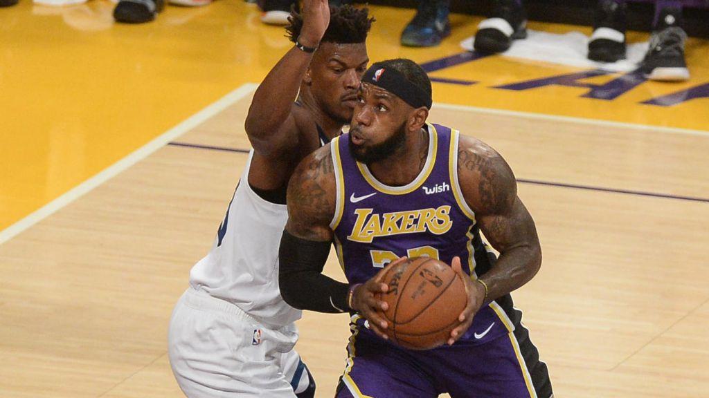 Το πελέκημα του… λόφου στο Χόλιγουντ