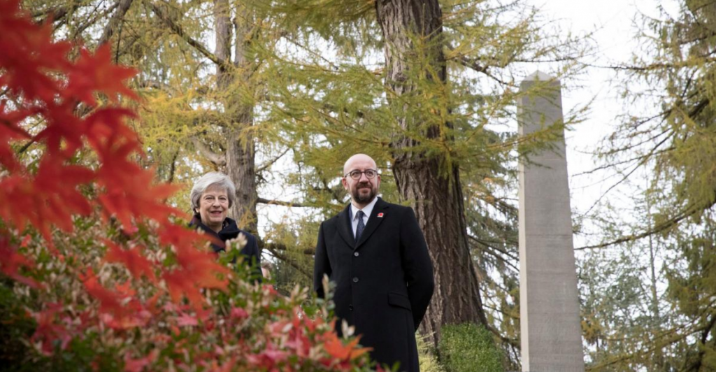 Συναγερμός στο Βέλγιο: Αυτοκίνητο χτύπησε την αυτοκινητοπομπή της Μέι και του Μισέλ