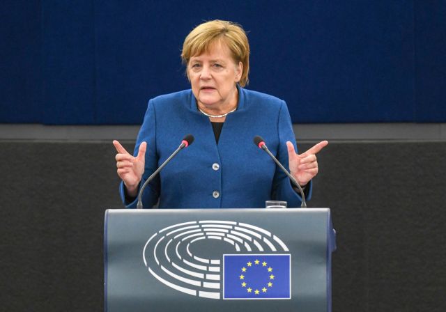 Υπέρ της συγκρότησης ευρωπαϊκού στρατού η Μέρκελ