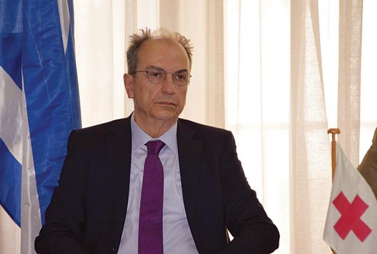 Καθαιρέθηκε ο πρόεδρος του Ελληνικού Ερυθρού Σταυρού