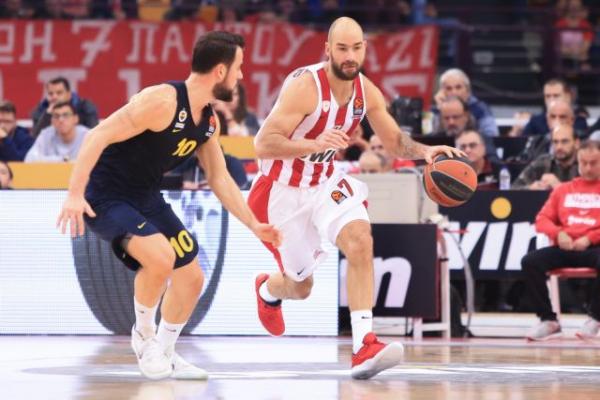 Live: Ολυμπιακός – Φενέρμπαχτσε (72-73, τελικό αποτέλεσμα)