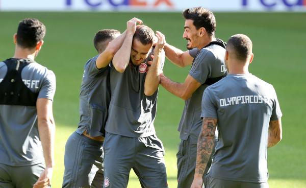 Ολυμπιακός: Πλάνα και εικόνες από την προπόνηση στο Καραϊσκάκη