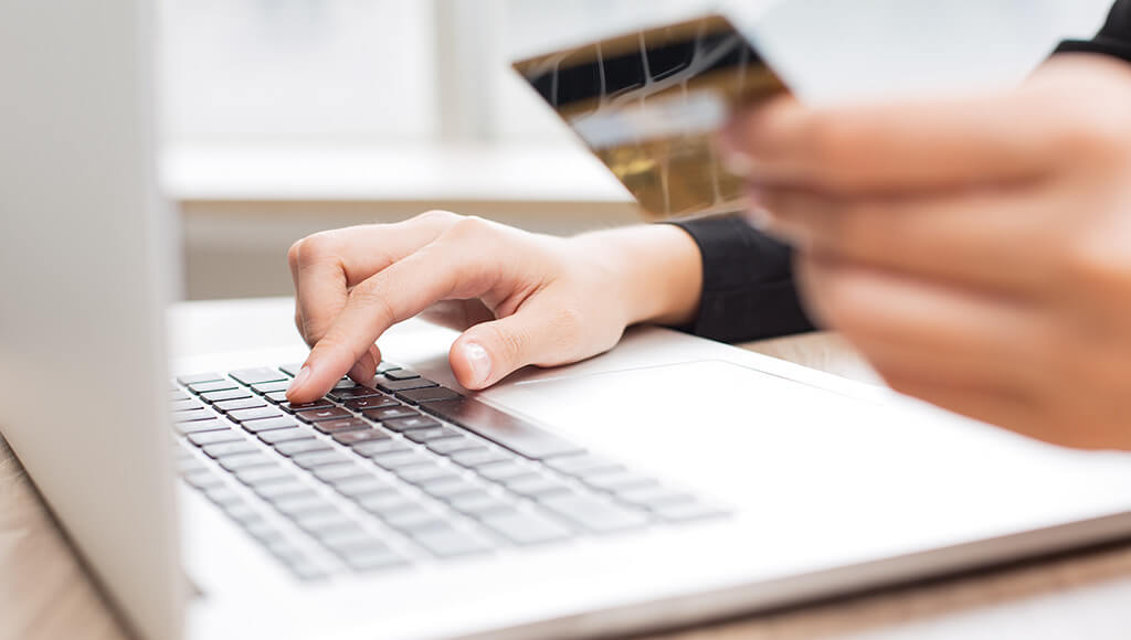 Μέτα την Black Friday, ήρθε η Cyber Week