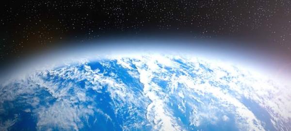 Κλείνει (αργά αλλά σταθερά) η τρύπα του όζοντος