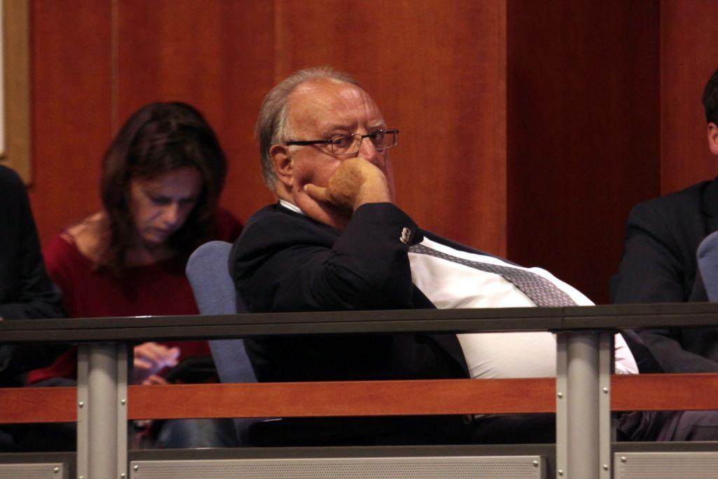 Προκλητική δήλωση Πάγκαλου: Όποιος κρατάει όπλο να πυροβολείται