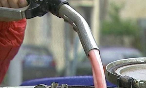 Βρετανία: Υποχώρησαν οι τιμές του πετρελαίου