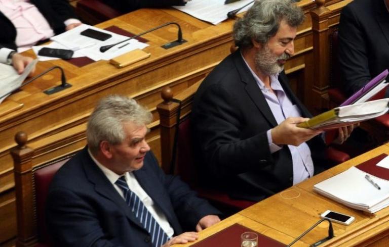 Ο κύβος ερρίφθη: Η κυβέρνηση τινάζει το πολιτικό σύστημα με δικαστικό τσουνάμι