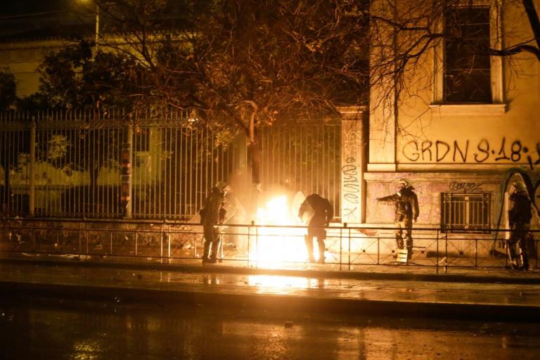 Πολυτεχνείο: Μέλος του «Ρουβίκωνα» και ένας 13χρονος Παλαιστίνιος μεταξύ των συλληφθέντων