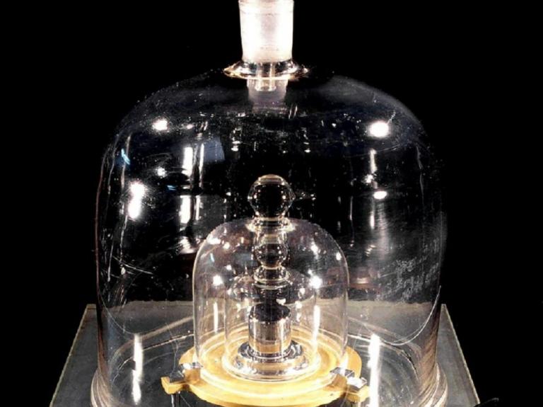 Εγκρίθηκε η αναθεώρηση του ορισμού του κιλού – Παρελθόν «Το Μεγάλο Κ»