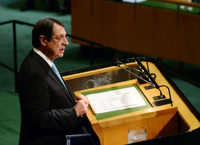 Εξηγήσεις Αναστασιάδη για τα περί «αποκεντρωμένης ομοσπονδίας» στην Κύπρο