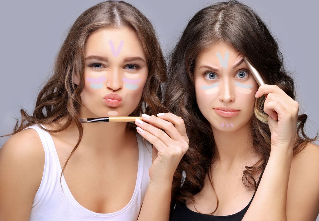 Η τεχνική για να διορθώσετε κάθε ατέλεια στο δέρμα σας