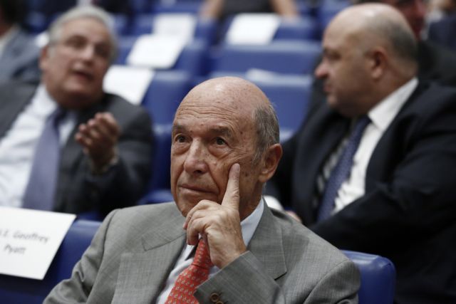Money Laundering Authority orders opening of bank accounts of ex-PM Costas Simitis